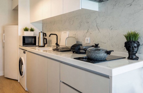Cihangir Apartment | Huge Balcony Taksim Rooftop Apt At Monnas Suite