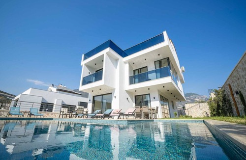 Kalkan Villa | Indulge in Elegance at Villa Onat