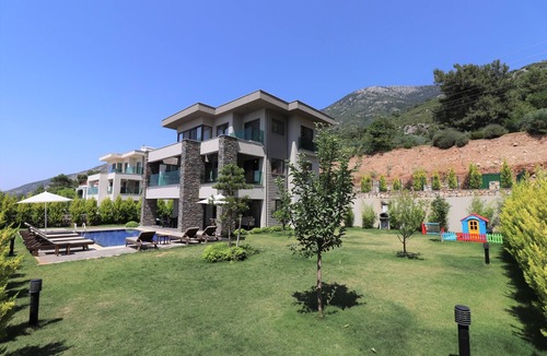 Oludeniz Villa | JOY2, The large 5 bedroom 3-storey villa to rent in Fethiye Ovacik area