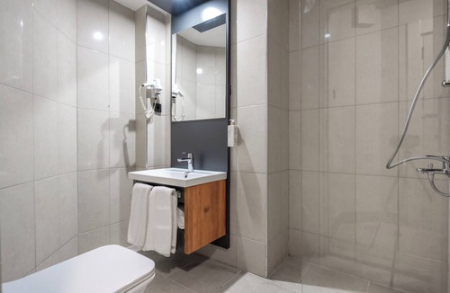 Kadnlar Denizi Mahallesi Hotel | Jura Hotels Ada Beach Kuşadası