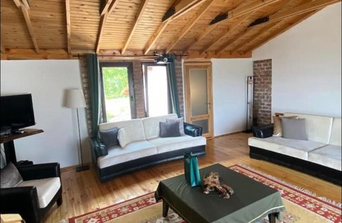 Golcuk Ski Chalet | KÜME DAĞ EVİ