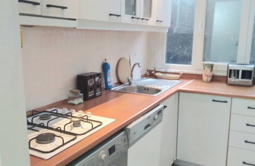 Rasimpasa Apartment | Kadıköy (Boğa) Geniş ve Ferah Daire