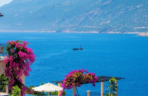 Kas House | Kaş Peninsula Island Seafront Villa