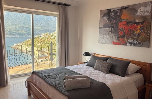 Kas House | Kaş Peninsula Island Seafront Villa