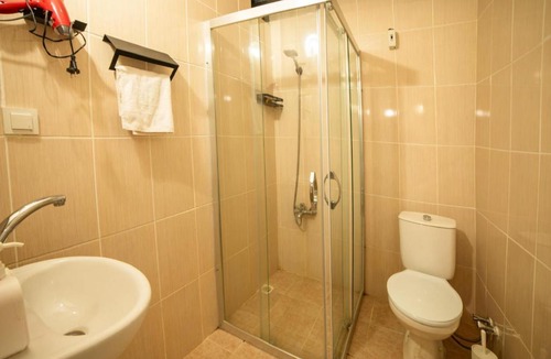 Kalekoy Koyu Hotel | kastro konak