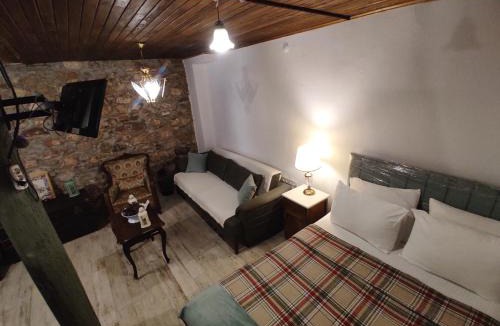 Ayvalik City Center Hotel | Kidoni Macaron Guesthouse