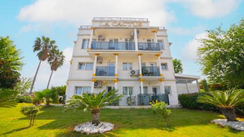 Konyaalti Bed & Breakfast | La Cactus Boutique Hotel