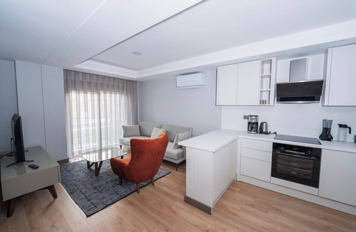 Lara Condo | Lara Breeze Kundu Kanyon