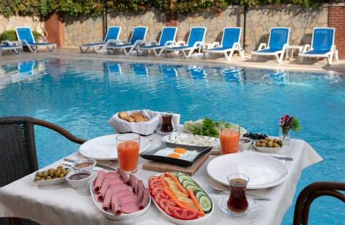Guzeloba Mahallesi Hotel | Lara Dinc Hotel