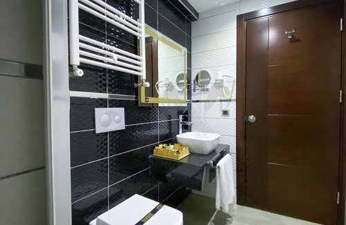 Bagbasi Hotel | Lavin Otel