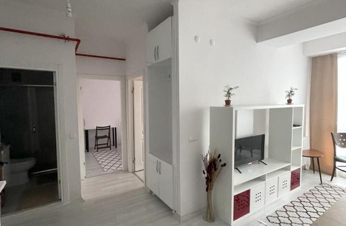 Kagithane Apartment | Levent Central Metro & Mall Access