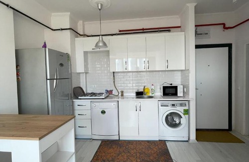 Kagithane Apartment | Levent Central Metro & Mall Access