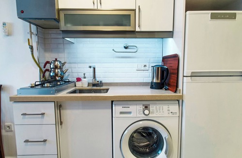 Cihangir Apartment | Live Like a Local: Top Floor Cihangir Flat in Taksim