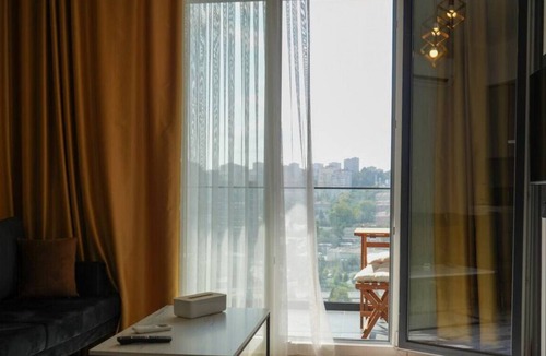 Bagcilar Apartment | Lovely 1+1 Apartment w/Terrace near MaIl of IST