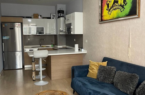 Esenyurt Apartment | Luxurious 1-bedroom apartment with AC in vibrant İstanbul
