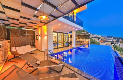 Kalkan Villa | Luxurious 2 Bedroom Villa with Secluded Infinity Pool and Magnificent Sea Views