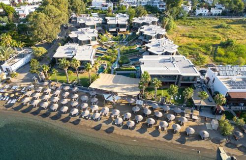 Ortakent Villa | Luxurious Villa Private Pool Private Beach Views