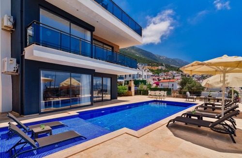 Kalkan Villa | Luxury 3-Bedroom Villa with Spectacular Kalkan Bay Views