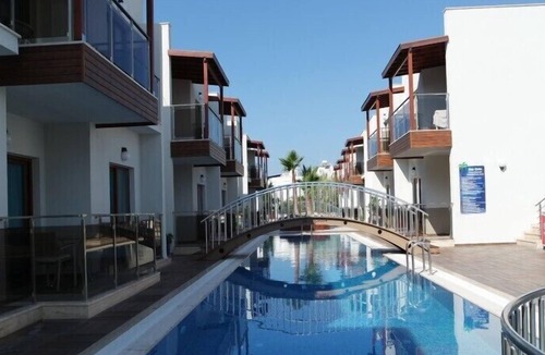 Turgutreis Apartment | Luxury self catering 2 bedroom holiday apartment with swimming pool