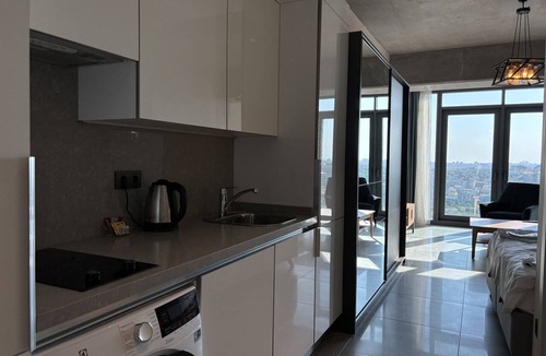 Bomonti Apartment | Luxury Studio on the 19th Floor | Queen Bomonti