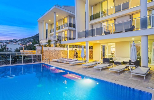 Kalkan Villa | Luxury stylish 5 bedroom villa in a quiet location with wonderful sea views