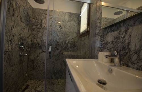 Bitez Villa | Luxury Villa for Couples close to beach with Sauna and Private Pool