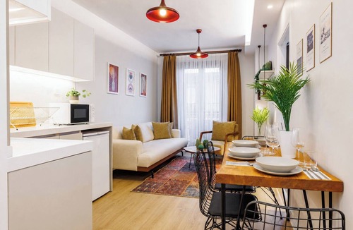Cihangir Apartment | Magical 2 Bedroom Apartment At Monnas Suite