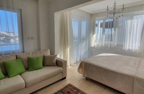 Gundogan Villa | MAGNIFICENT VIEW with Private Pool & Piano, 3 Bedroom Villa, MIN 4 nigths