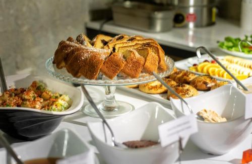 Altinova Hotel | MARINN DELUXE HOTEL