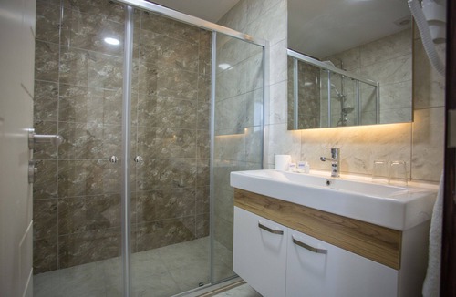 Kadnlar Denizi Mahallesi Hotel | Marti Beach Hotel