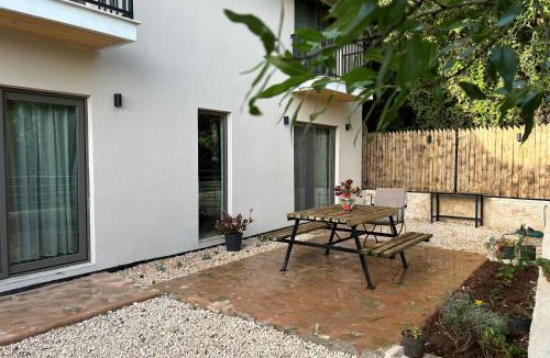 Kas House | Mirena Apart 2