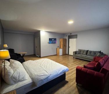 Yasamkent Mahallesi Bed & Breakfast | Modern and Spacious Suites in Yasamkent