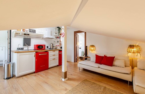 Bebek Apartment | Modern Couples Attic apt w/terrace near coffeeshop