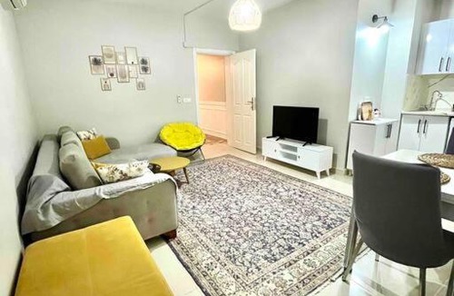 Muratpasa Apartment | Modern Tasarımlı Geniş Teraslı 1+1