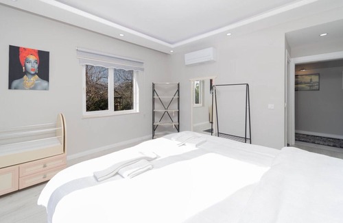 Manavgat Apartment | Modern Villa w Pool 15 min to Beaches and Mall
