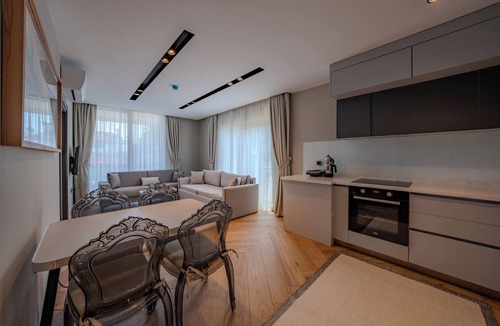 Lara Hotel | Moon Shine