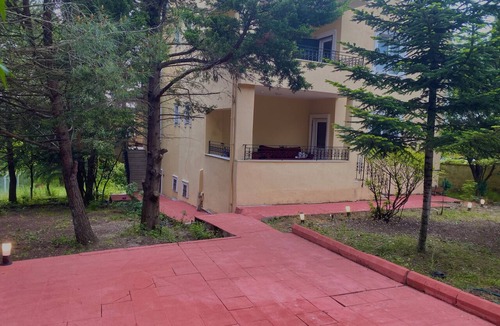 Arnavutkoy House | Nature gate airport rooms