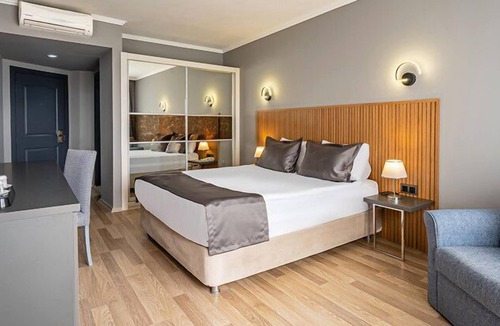Kusadasi City Centre Resort | ODELIA RESORT HOTEL