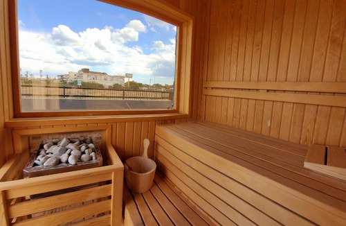 Lara Villa | OLDSKOOL TOWN HOUSES 15 minutes walk to LARA beach