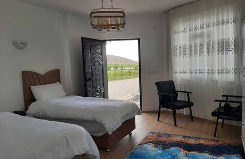 DogubeyazIt Hotel | Parasut Village Hotel