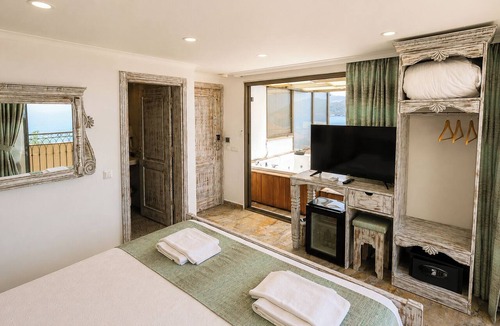 Kas Cabin | Payam Agora Hotel Room Only, Shared Terrace & Kitchen