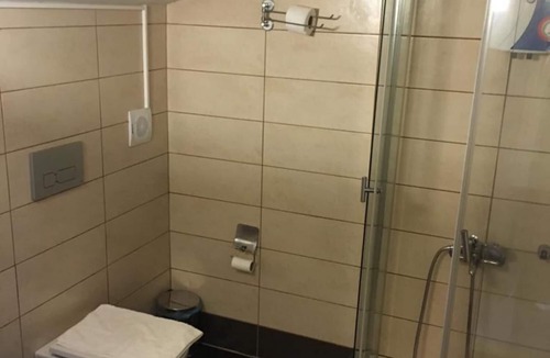 Akyaka City Center Apartment | Peaceful Home 180 m to Akyaka Beach
