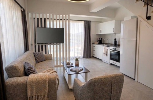 Kas House | Peaceful Kaş villa: private pool, panoramic views, and minutes to the centre.