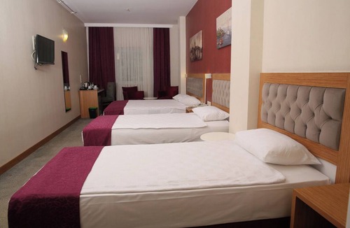 Umraniye Hotel | PeloraHotel