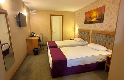 Umraniye Hotel | PeloraHotel