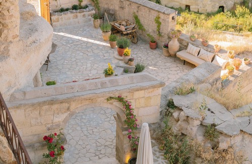 Ortahisar Hotel | Potamia Cave Suites
