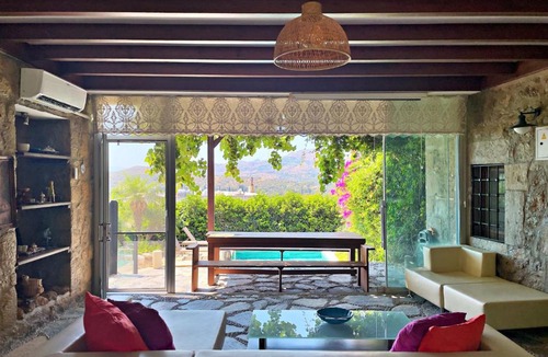 Dagbelen Villa | Private Pool Getaway in a Luxury Stone Villa