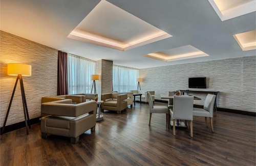 Izmir City Centre Hotel | Ramada Plaza By Wyndham Izmir