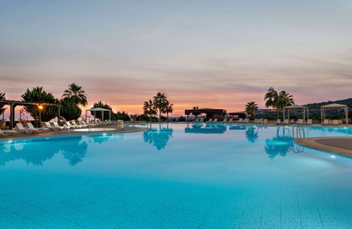 Artikli Hotel | Ramada Resort by Wyndham Kizkalesi