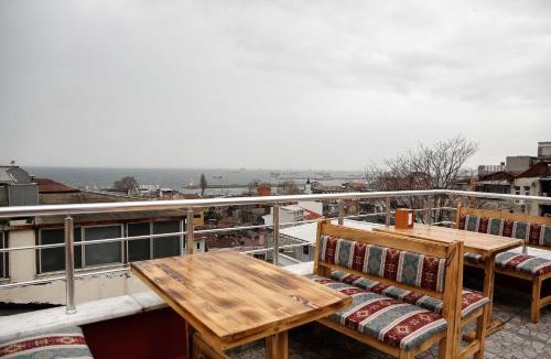 Emin Sinan Apartment | Reggae